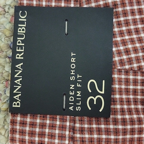 Banana Republic Aiden Slim Fit Shorts in Red Plaid men's Sz 32 New With Tags - Picture 3 of 6